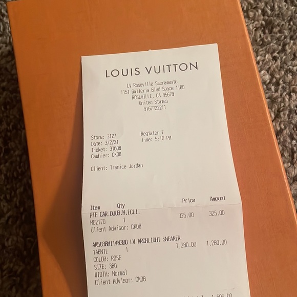 Authentic Louis Vuitton Spring collection Archlight sneakers. - Picture 7 of 7